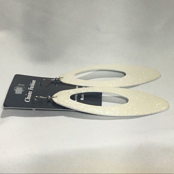 Glitter Fashion Dangle Earrings (UC3) - Picture 7 of 7